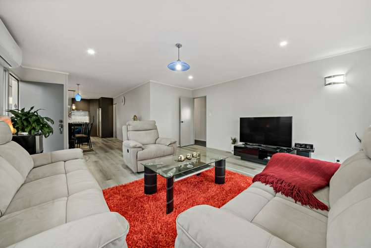 2/7 Duke Street Papakura_8