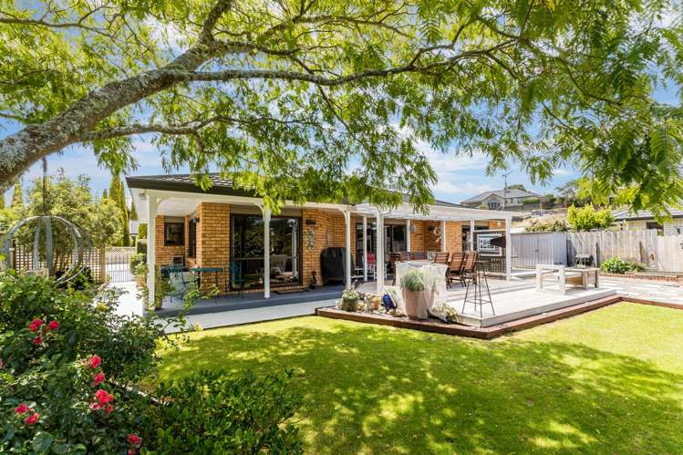 41 Clearwater Terrace Brown Owl_1