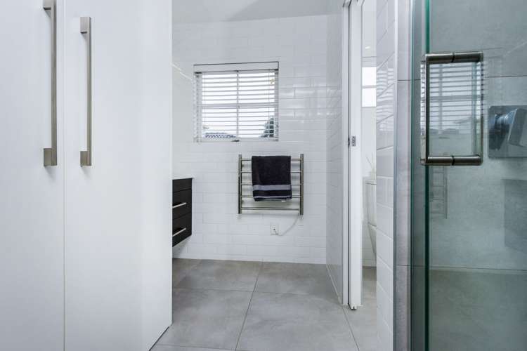 1/4 Coronation Street Belmont_9