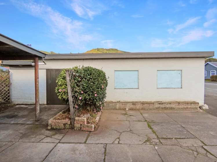 15 Sinnamon Street Reefton_18