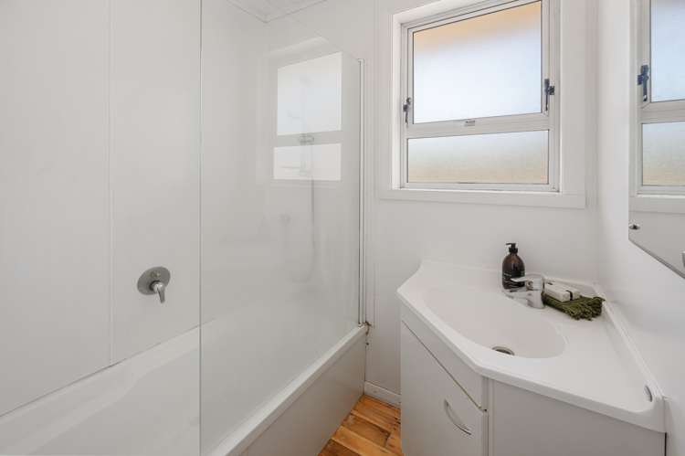 5 Dockery Avenue Onekawa_10