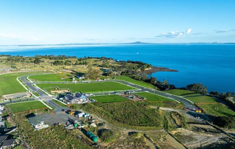 3 Daisy Burrell Drive Gulf Harbour_64