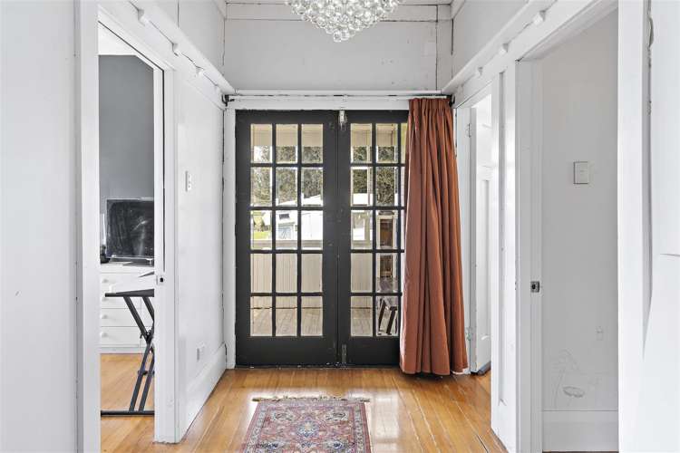 301 South Road Mauriceville_8