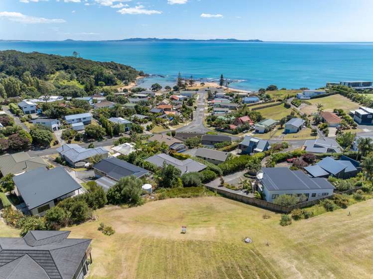 35 Dudley Crescent Cable Bay_2