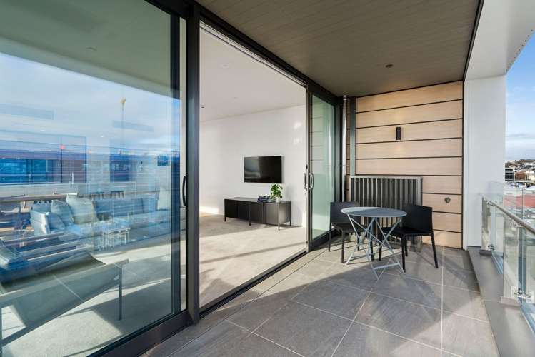 602/70 Daldy Street 500164_4