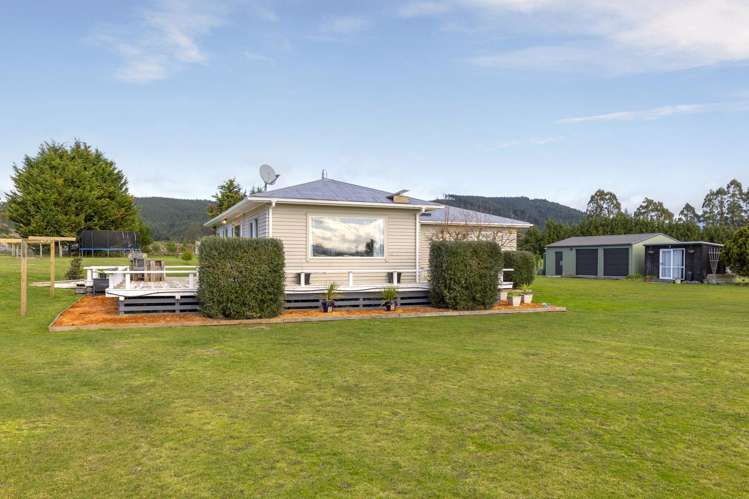 315 White Road_5