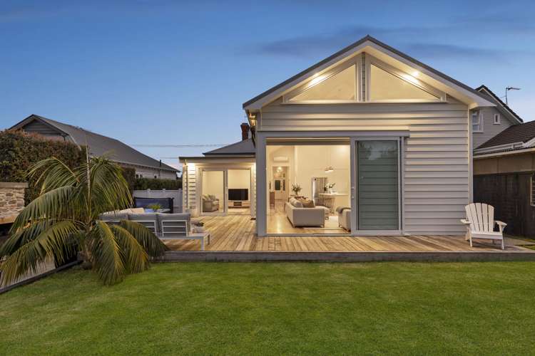 32 Mount Smart Road Onehunga_1
