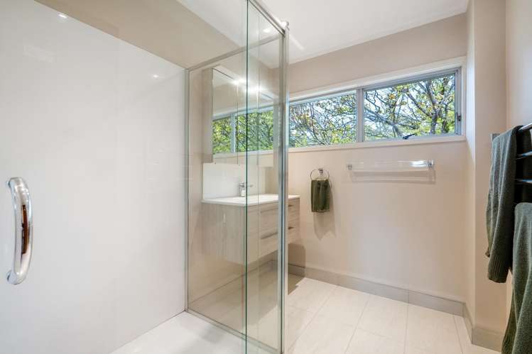 2/371 East Coast Road Mairangi Bay_20