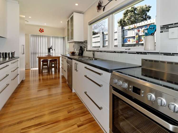 22 Sunnylaw Place Glen Eden_6