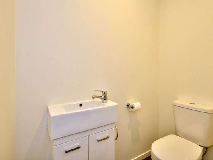 5 Banbury Terrace Lower Shotover_13