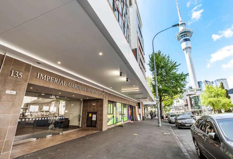 1013/135 Hobson Street Auckland Central_8
