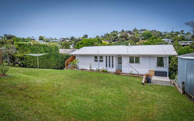 8 William Hadlow Place Hatfields Beach_8