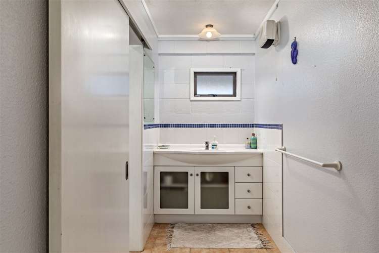 59 Merriefield Avenue Forrest Hill_11