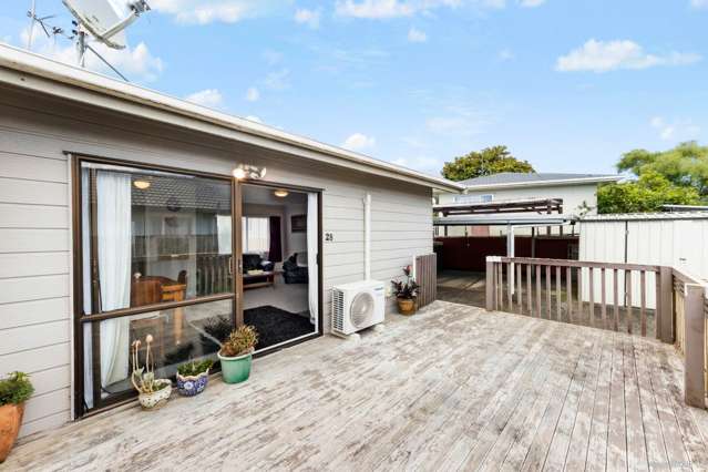 28 Selak Place Glen Eden_4