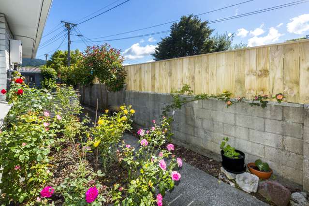 2/39 Palmer Crescent Silverstream_4