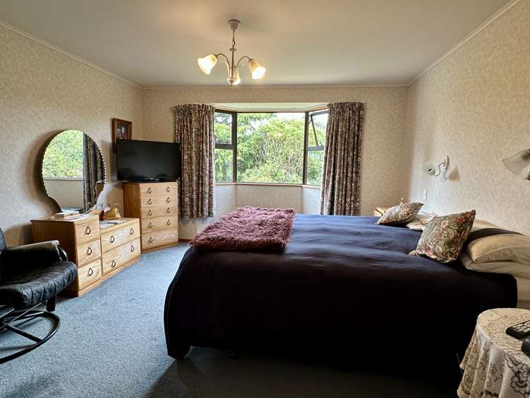 8 Humphries Road Waimumu_17