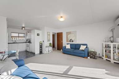 3/50 Kenderdine road_2