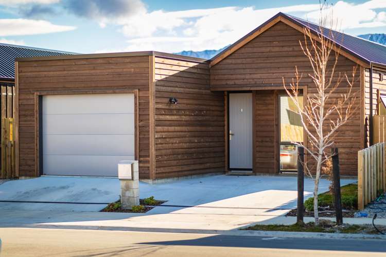 19 Lauder Street Dalefield/Wakatipu Basin_18