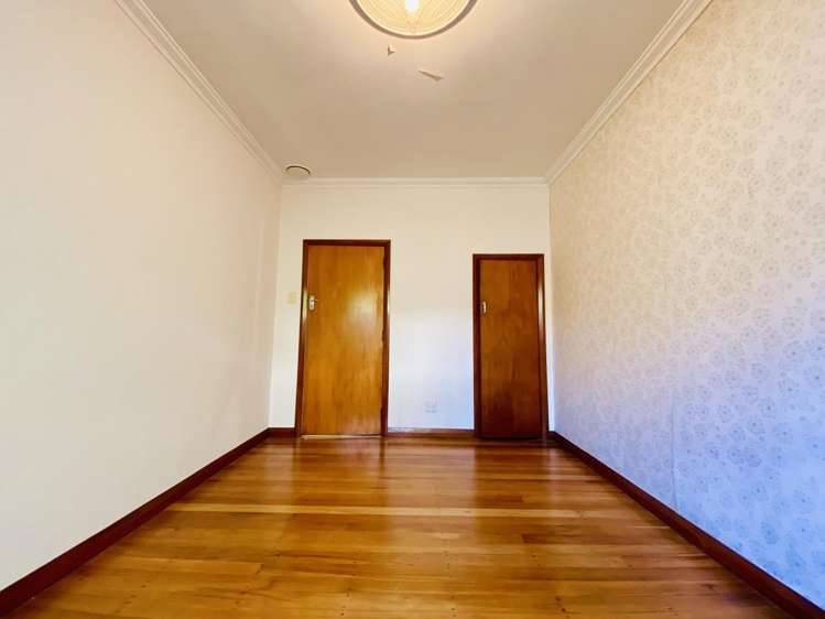 209 Powderham Street New Plymouth Central_17