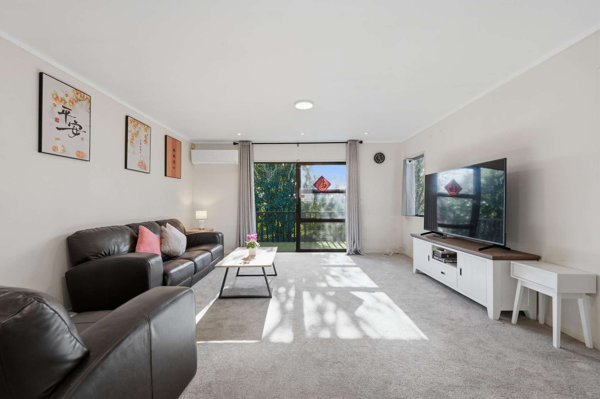 2/38 Leo Street Glen Eden_0