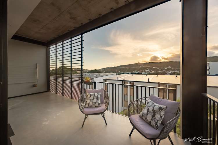 201/11 Jean Caldwell Way Island Bay_15