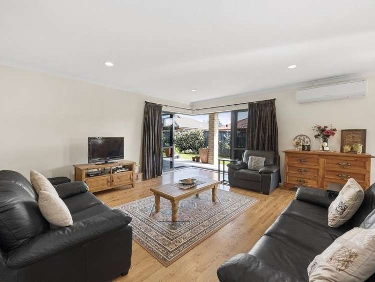 4 Portobello Way Huntington_8