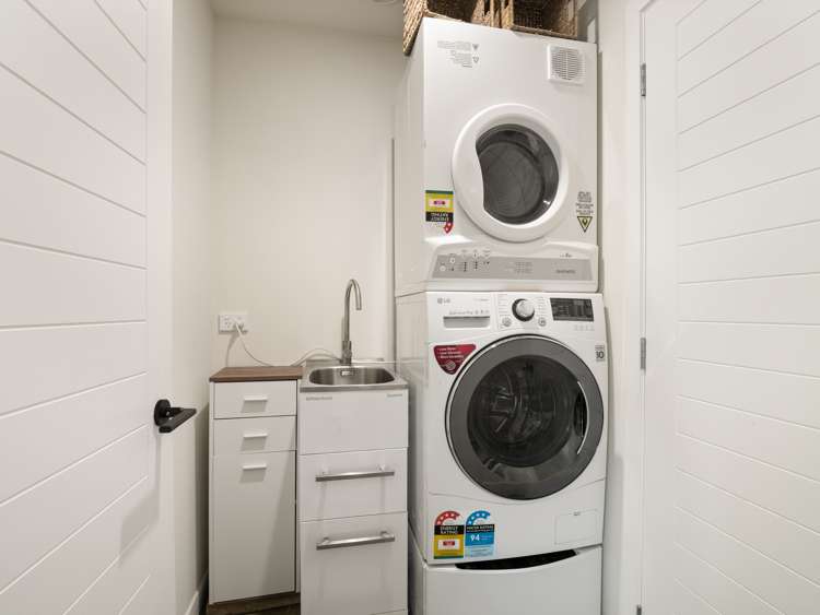 26 Irvine Street Lawrence_20