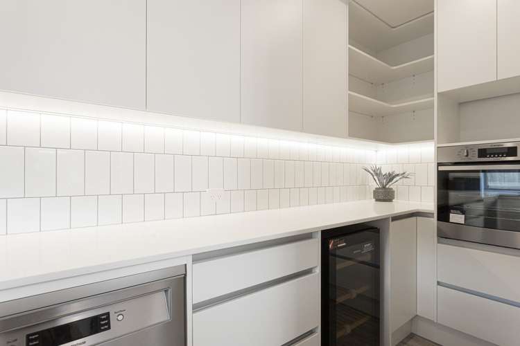 17 Picadilly Avenue Casebrook_9