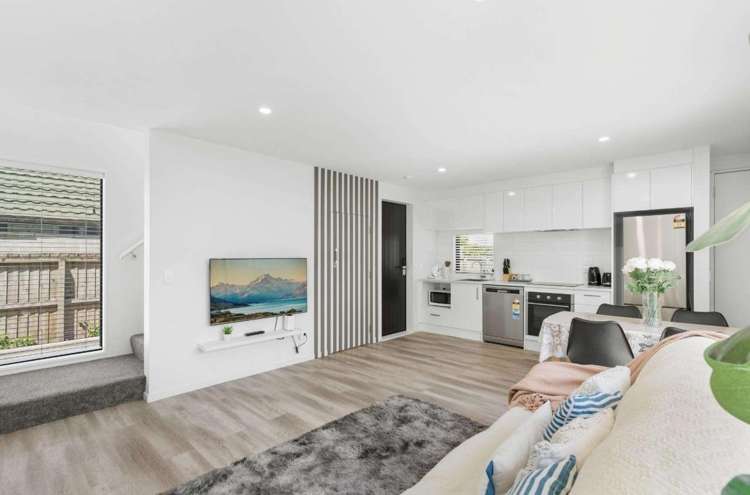 2/58 Division Street Riccarton_2
