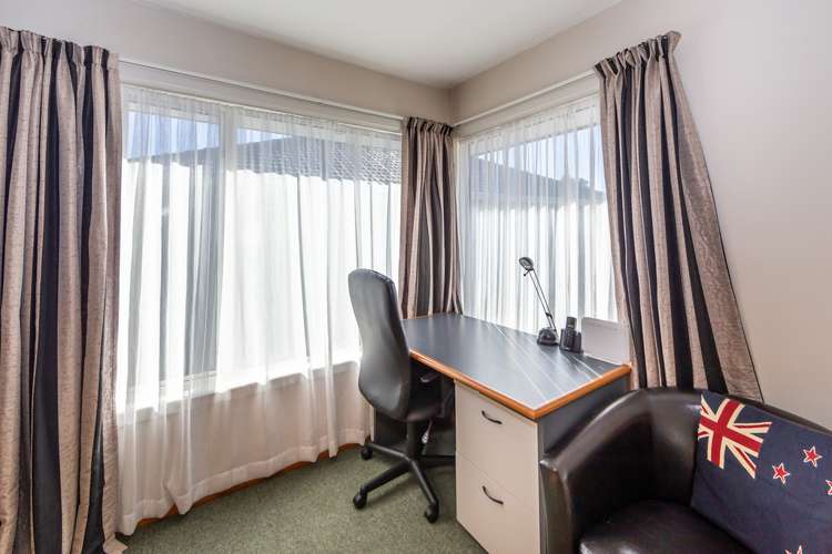 28 Dunstan Crescent Hornby_16