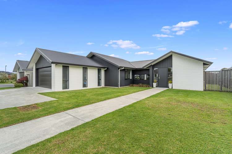 413 Warburton Crescent_0