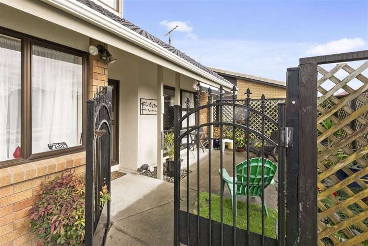 23 Bosnyak Drive Te Atatu South_9