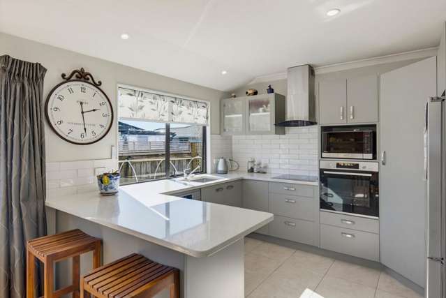4 Balmerino Grove Waikanae_1
