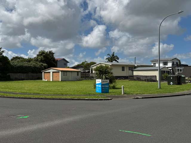 Build Your Dream Home in the Heart of Clarks Beach