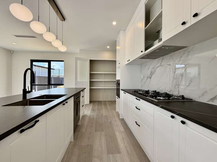 28 Tipu Crescent Wainui_5