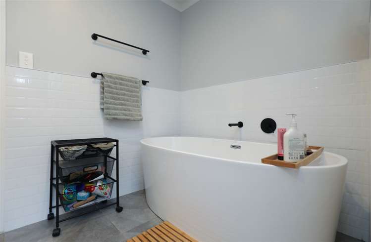 163 Kimihia Road Huntly_11