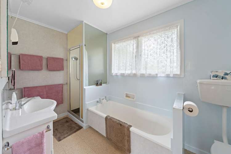 69 Woodside Road Massey_16