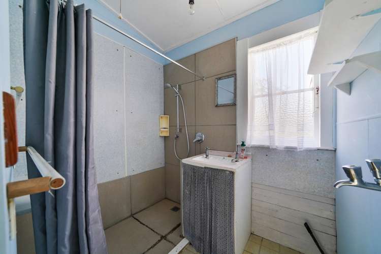 5 Miro Street Helensville_11