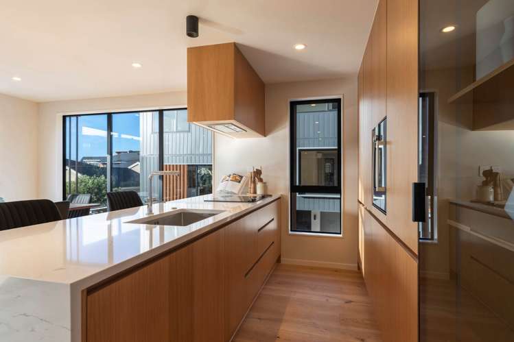 15/403 Beach Road Mairangi Bay_5