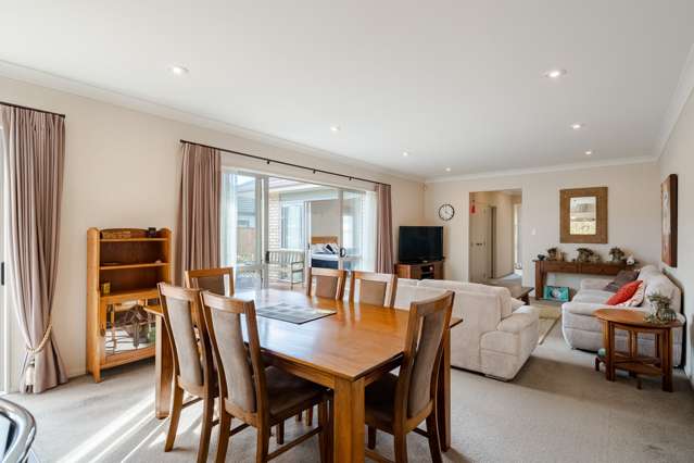 14 Aberdeen Crescent Wattle Downs_3