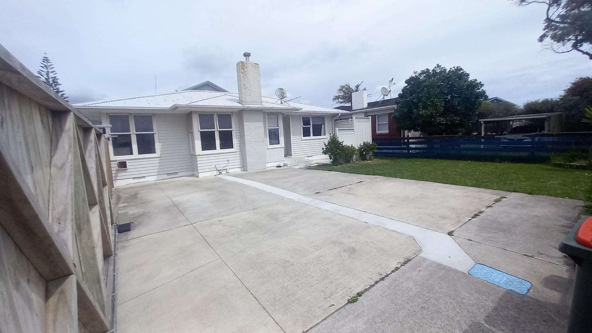 6 Riverina Avenue Pakuranga_0