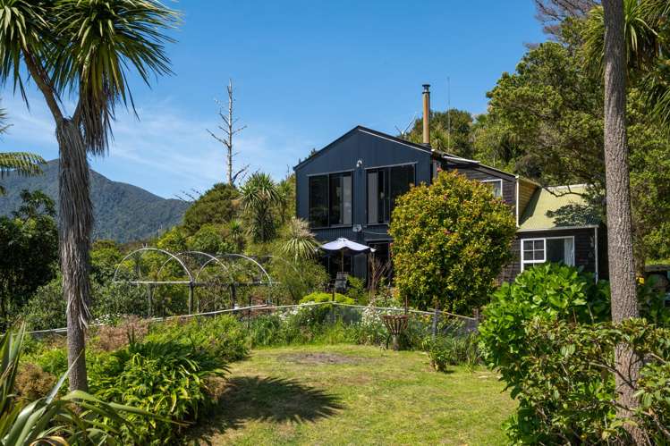 565 Anakoha Road Marlborough Sounds_35