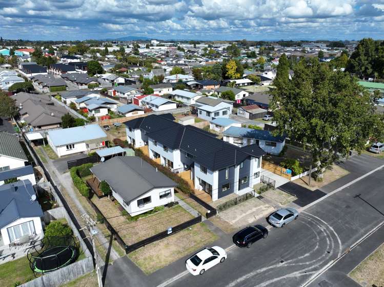 2/69 Campbell Street_0