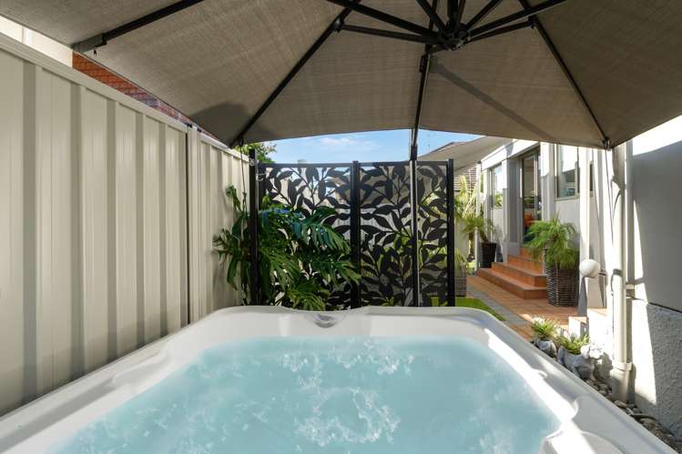19a Grace Road Avenues_31