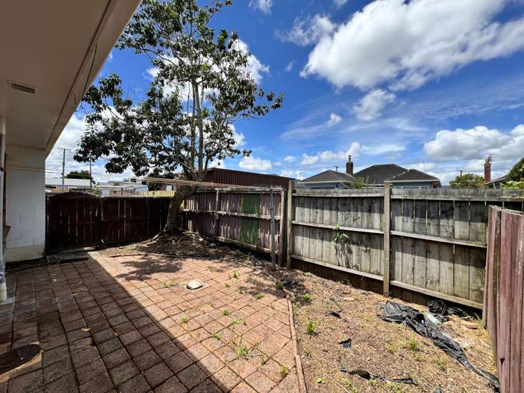 2/37 York Road Papatoetoe_11