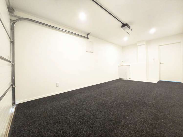 8D Taurima Avenue Pt England_8