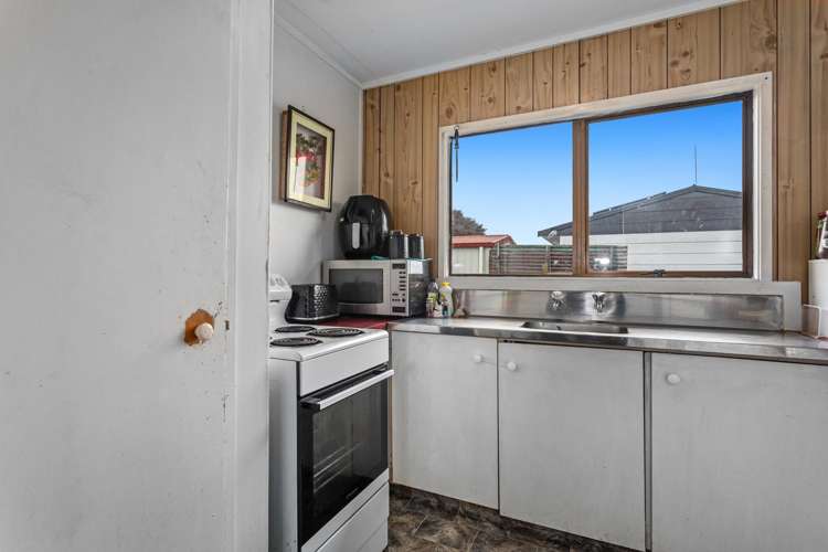 44 Hotene Street_3