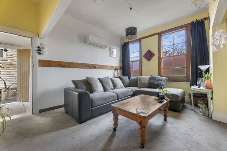 17 Holyhead Street Outram_9