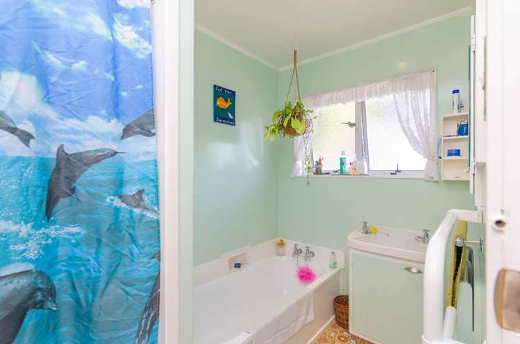 3 Leeds Place Solway_7