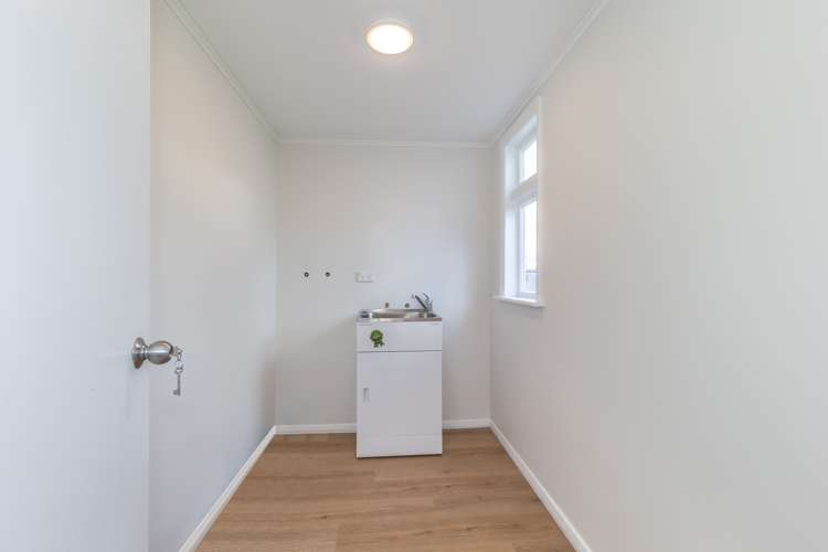 39 Quinn Road Levin_13